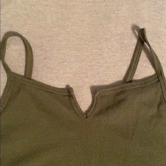 green tank top - Picture 2 of 2